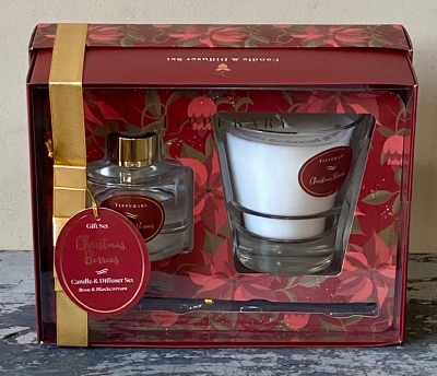 Poinsettia Candle & Diffuser Set – Christmas Berries