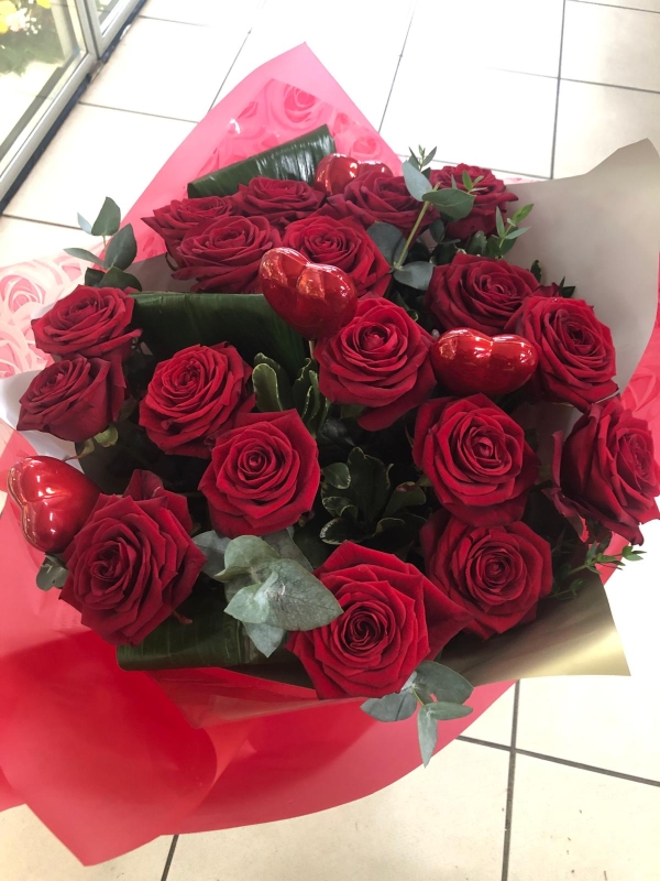 Luxury Valentine Red Roses