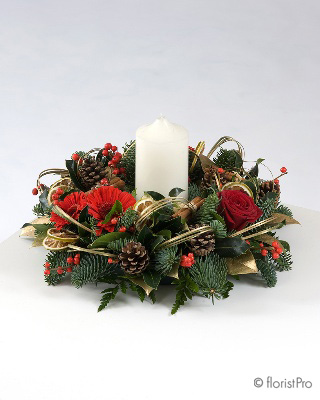 Festive Traditional All Round Table Centerpiece
