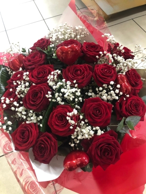18 Red Rose Hand Tied bouquet with Gypsophila