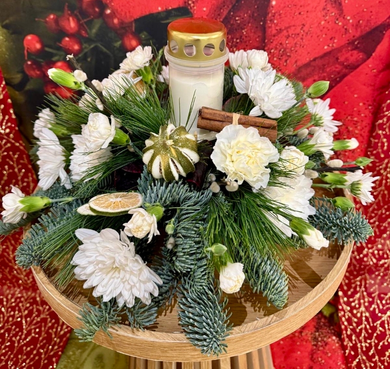 Festive Remembrance Grave Wreath