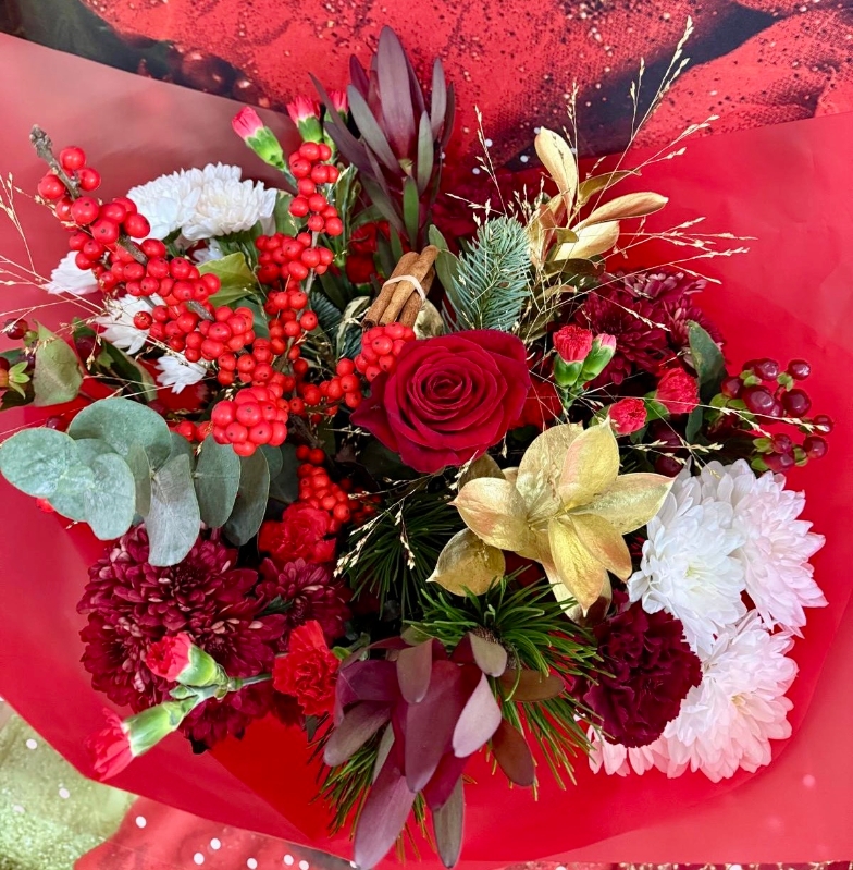 Holiday Harmony Bouquet